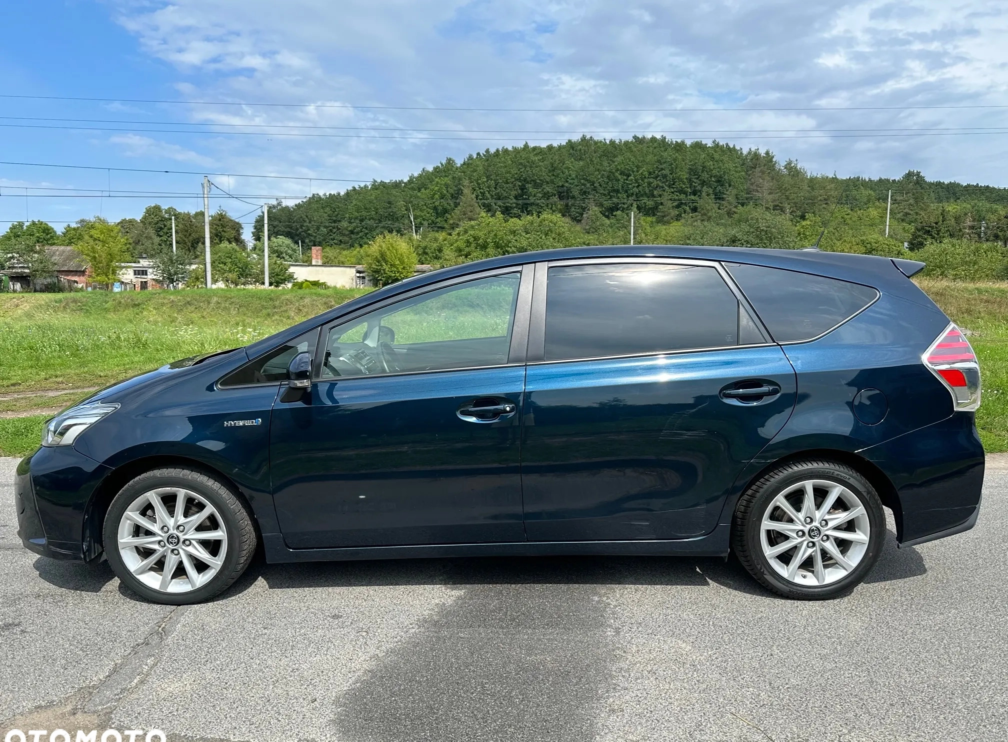 Toyota Prius+ cena 73677 przebieg: 158000, rok produkcji 2018 z Gąbin małe 667